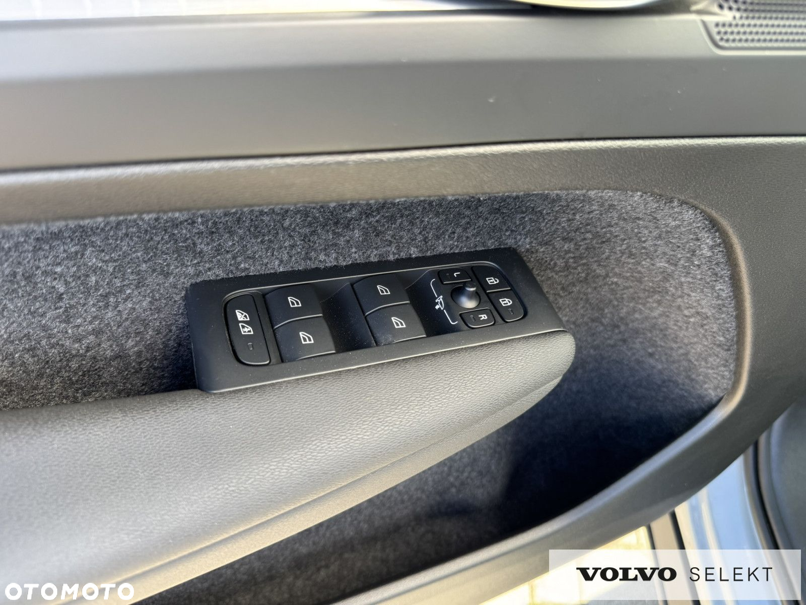 Volvo XC 40 B4 Core - 26