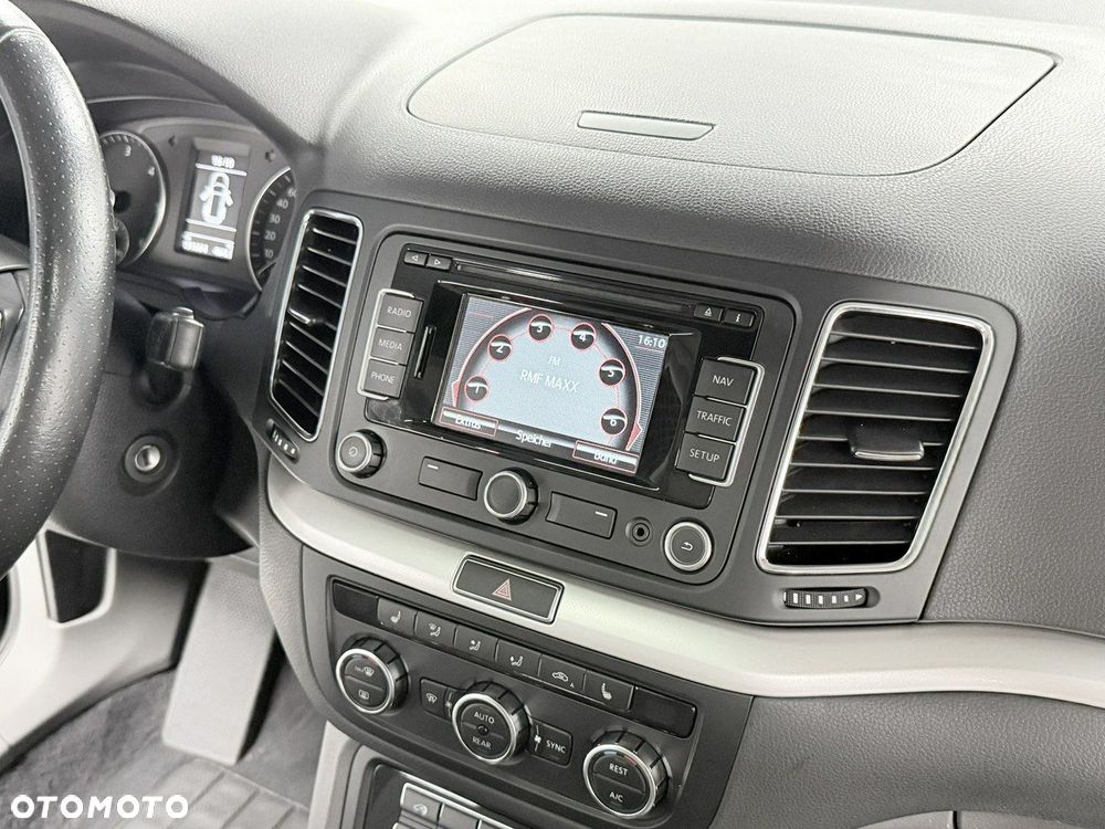 Seat Alhambra 2.0 TDI Ecomotive DSG Style Viva - 24