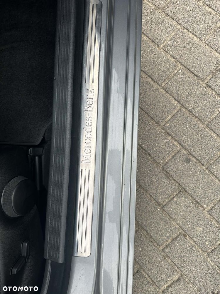 Mercedes-Benz Klasa C 200 CGI Automatik BlueEFFICIENCY Avantgarde - 18