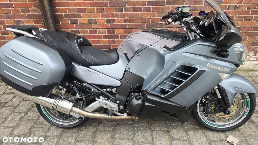 Kawasaki GTR - 25