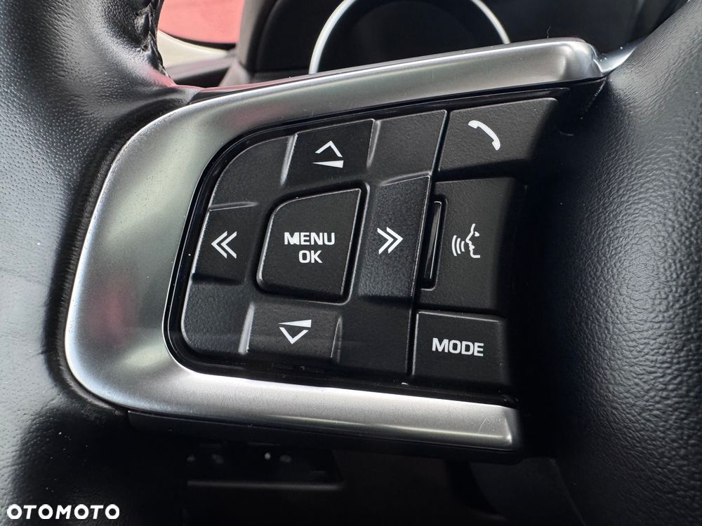 Jaguar F-Pace 25t AWD Prestige - 30