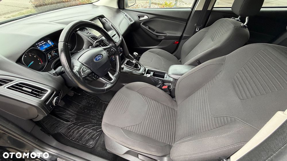Ford Focus 1.0 EcoBoost Titanium ASS - 10