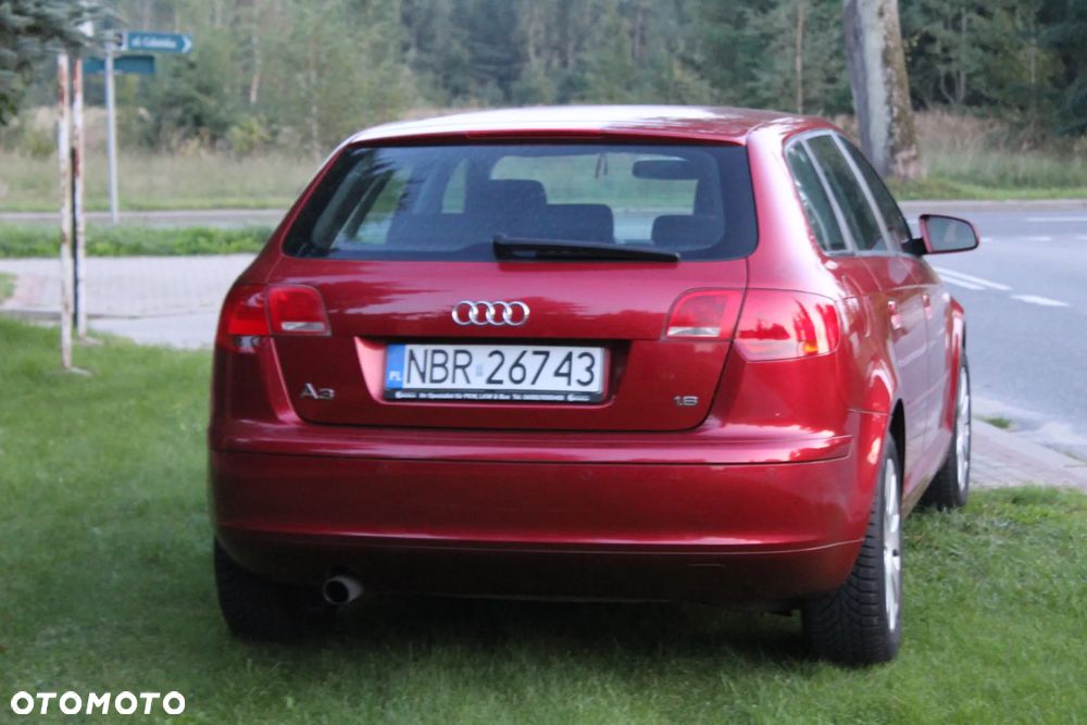 Audi A3 Sportback 1.6 Ambiente - 4