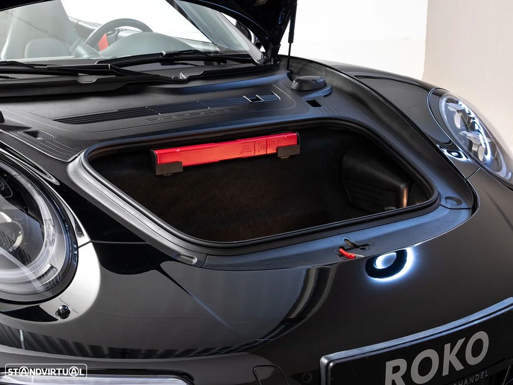 Porsche 911 (991) Carrera GTS PDK - 28