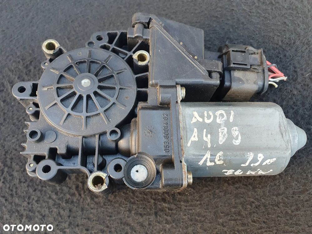 AUDI A4 B5 SILNICZEK PODNOSZENIA SZYBY LEWY PRZÓD 8D0959801D 113846-113 BROSE POSIADAM 2SZT - 2