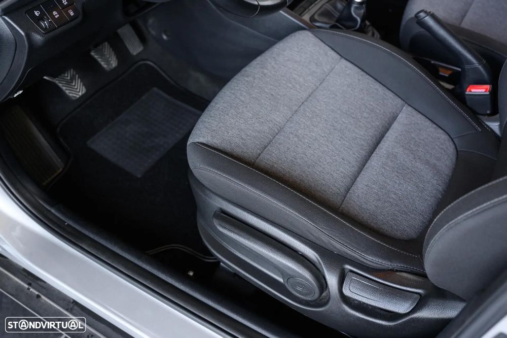 Kia Stonic 1.2 MPi Vibe - 29