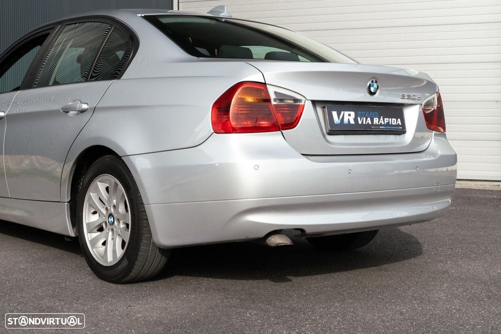 BMW 320 d EfficientDynamics - 20