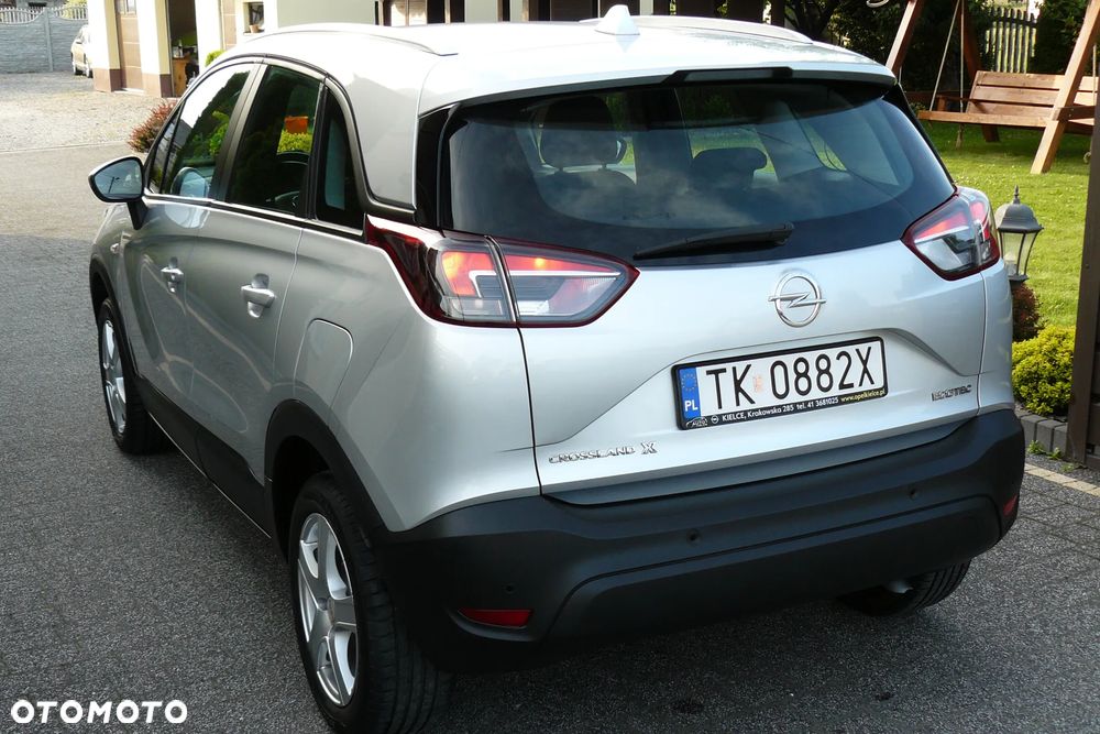 Opel Crossland X 1.2 T Design Line S&S - 31