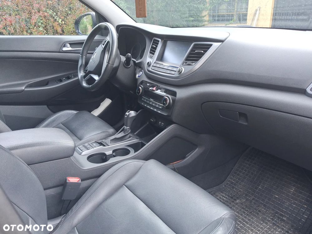 Hyundai Tucson 2.0 CRDI 4WD Automatik Premium - 7
