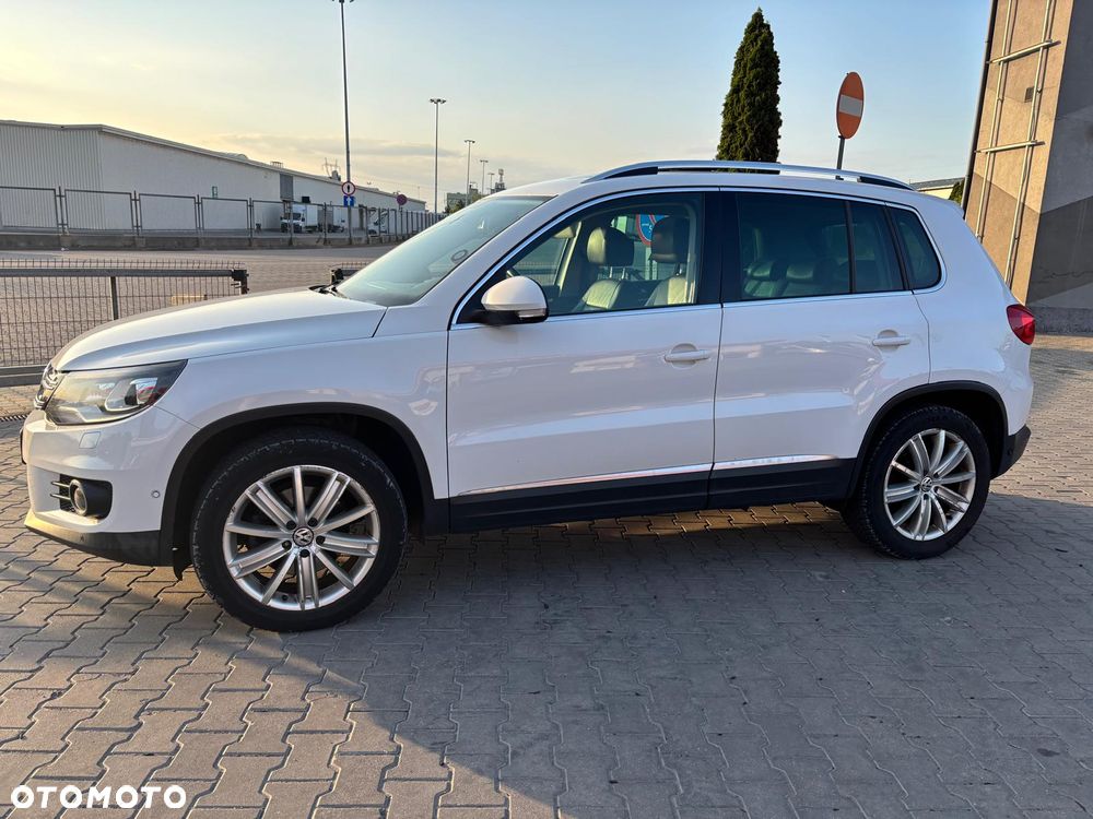 Volkswagen Tiguan 2.0 TDI DPF 4Motion BlueMotion Technology DSG Cup Sport & Style - 2