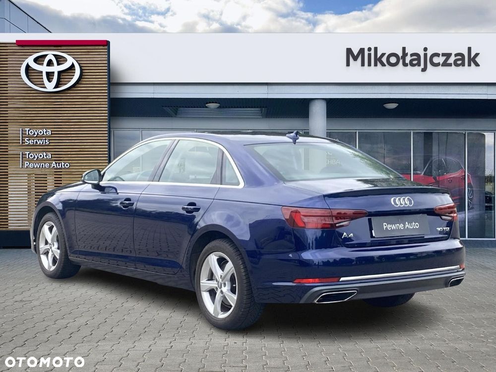 Audi A4 Limousine - 3