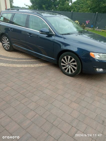 Volvo V70 D2 Summum - 1