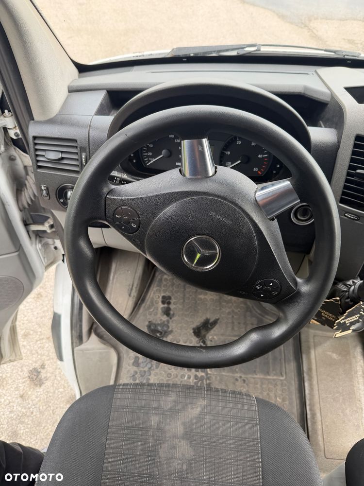 Mercedes-Benz SPRINTER - 18