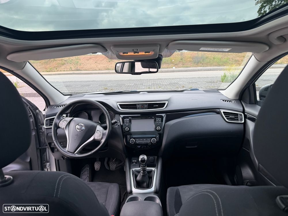 Nissan Qashqai 1.5 dCi N-Connecta 18 - 12