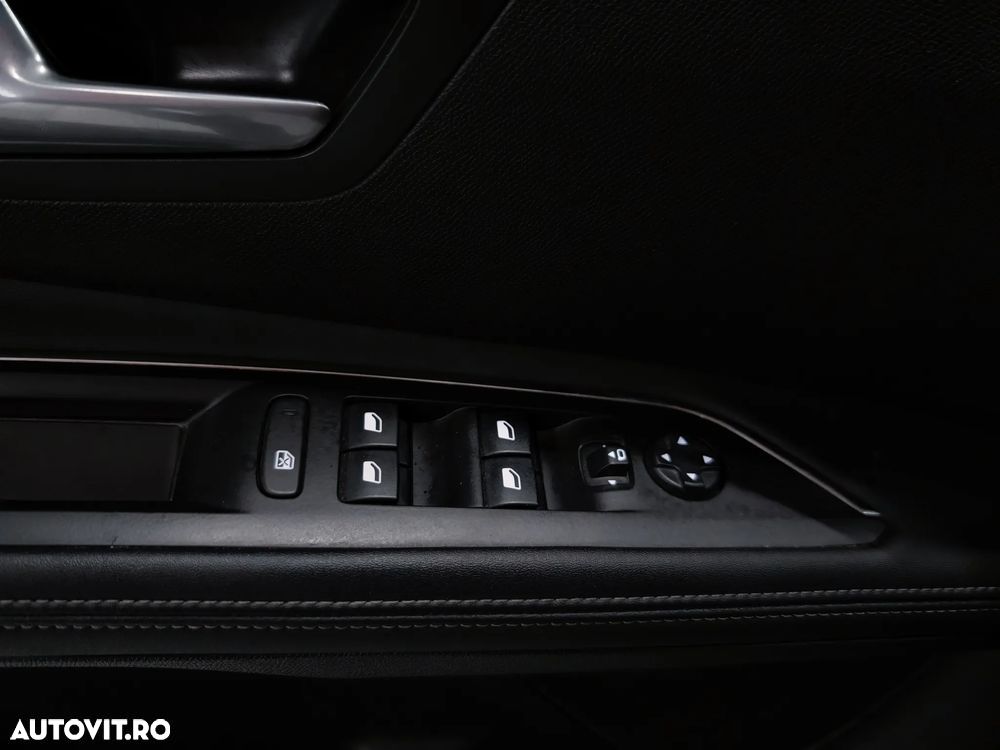 Peugeot 5008 PureTech 130 EAT8 Stop & Start Crossway - 18