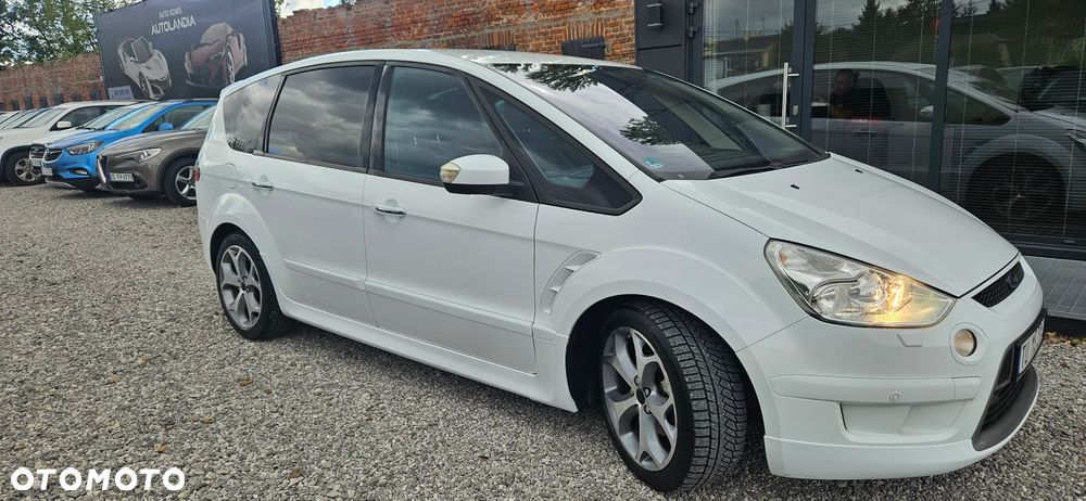 Ford S-Max - 24