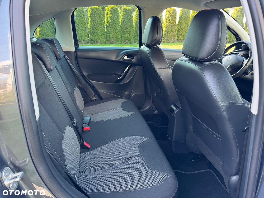 Citroën C3 1.2 PureTech Selection Elite - 18