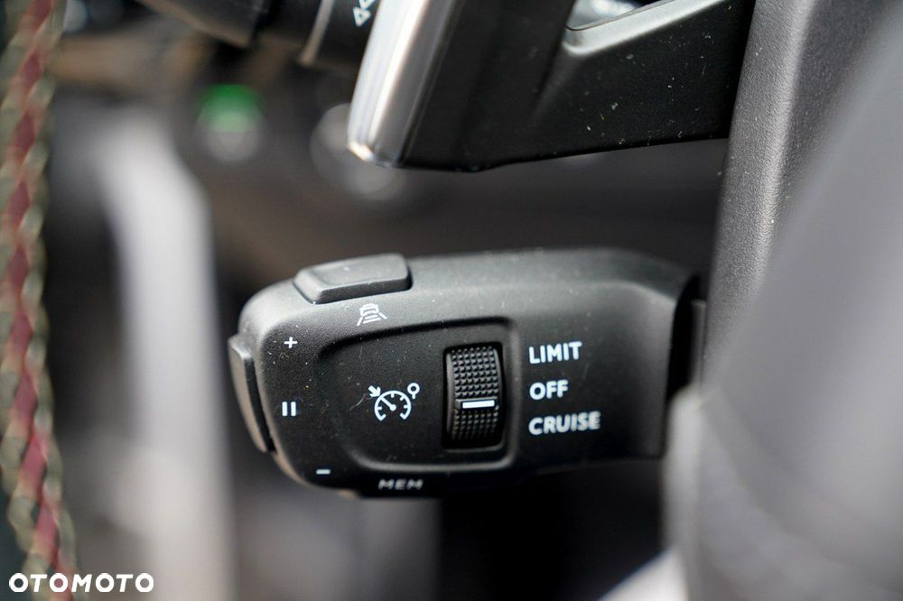 DS Automobiles DS 7 Crossback - 37