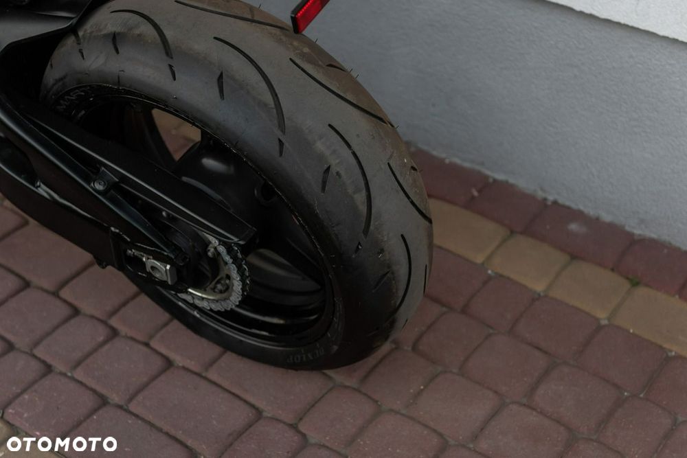 Honda CBR - 8