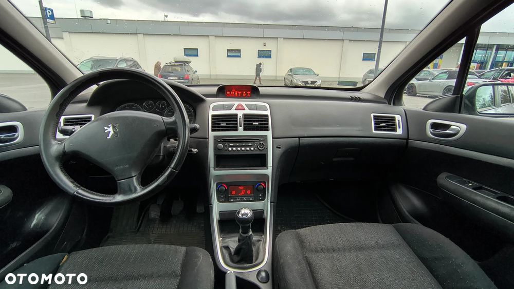 Peugeot 307 SW 110 - 11