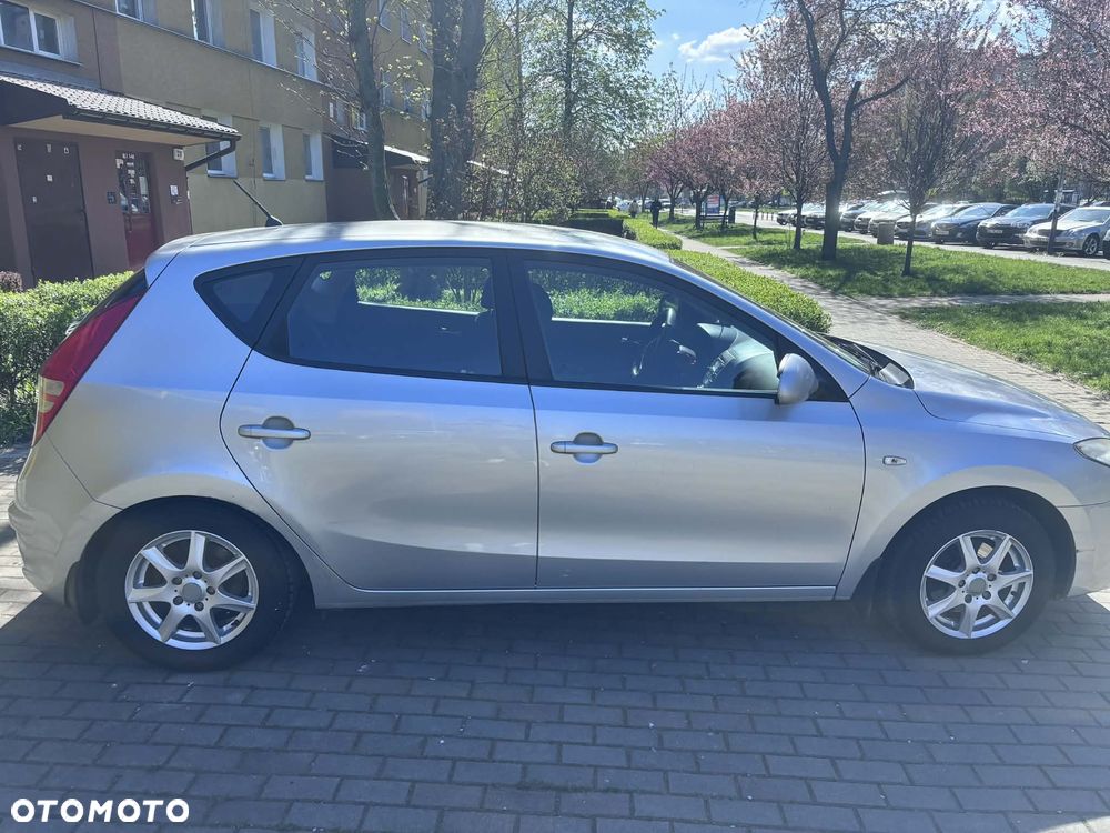 Hyundai i30 1.4 Classic + - 5