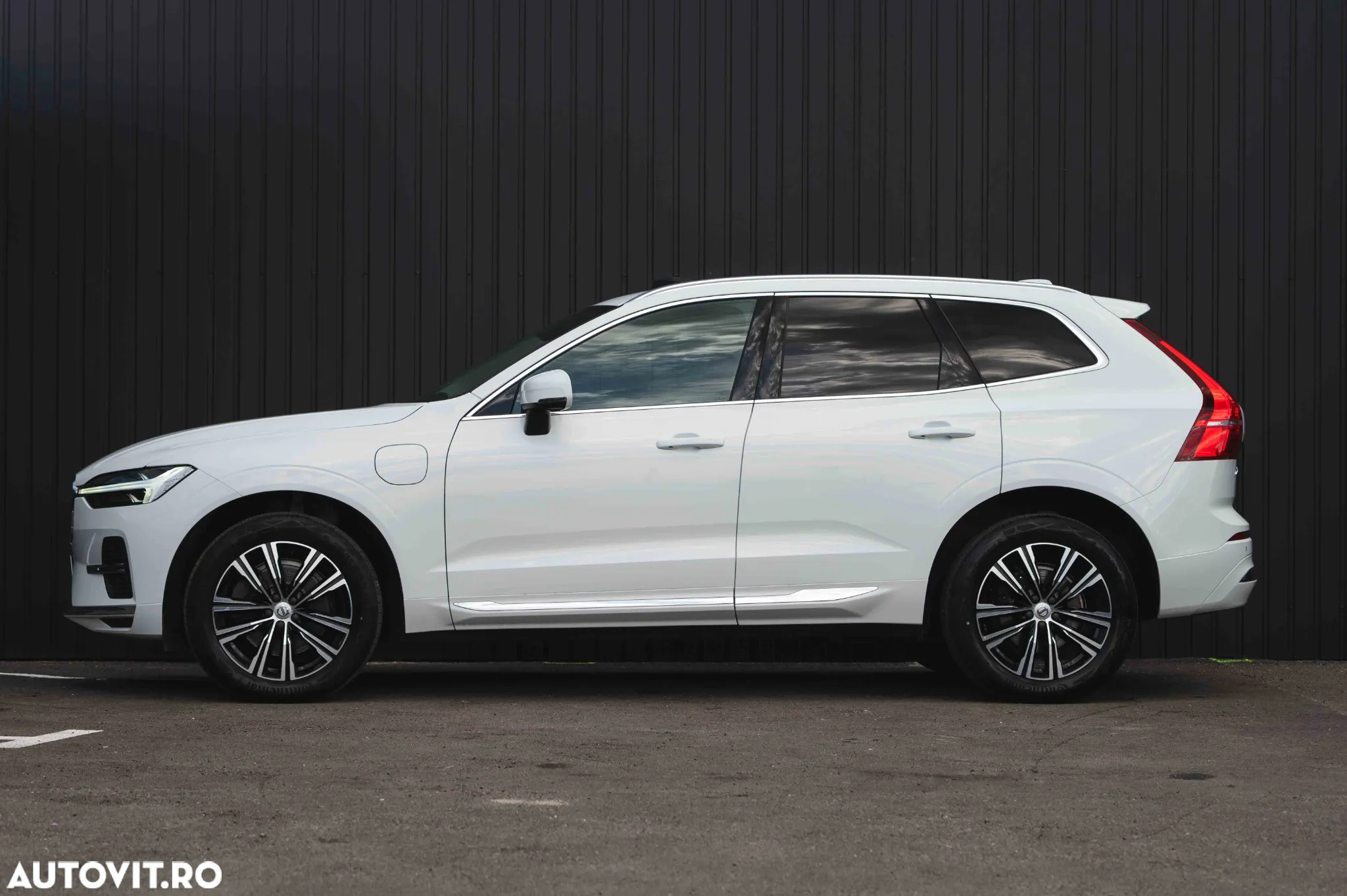 Volvo XC 60 T6 AWD Recharge Geartronic Inscription - 9