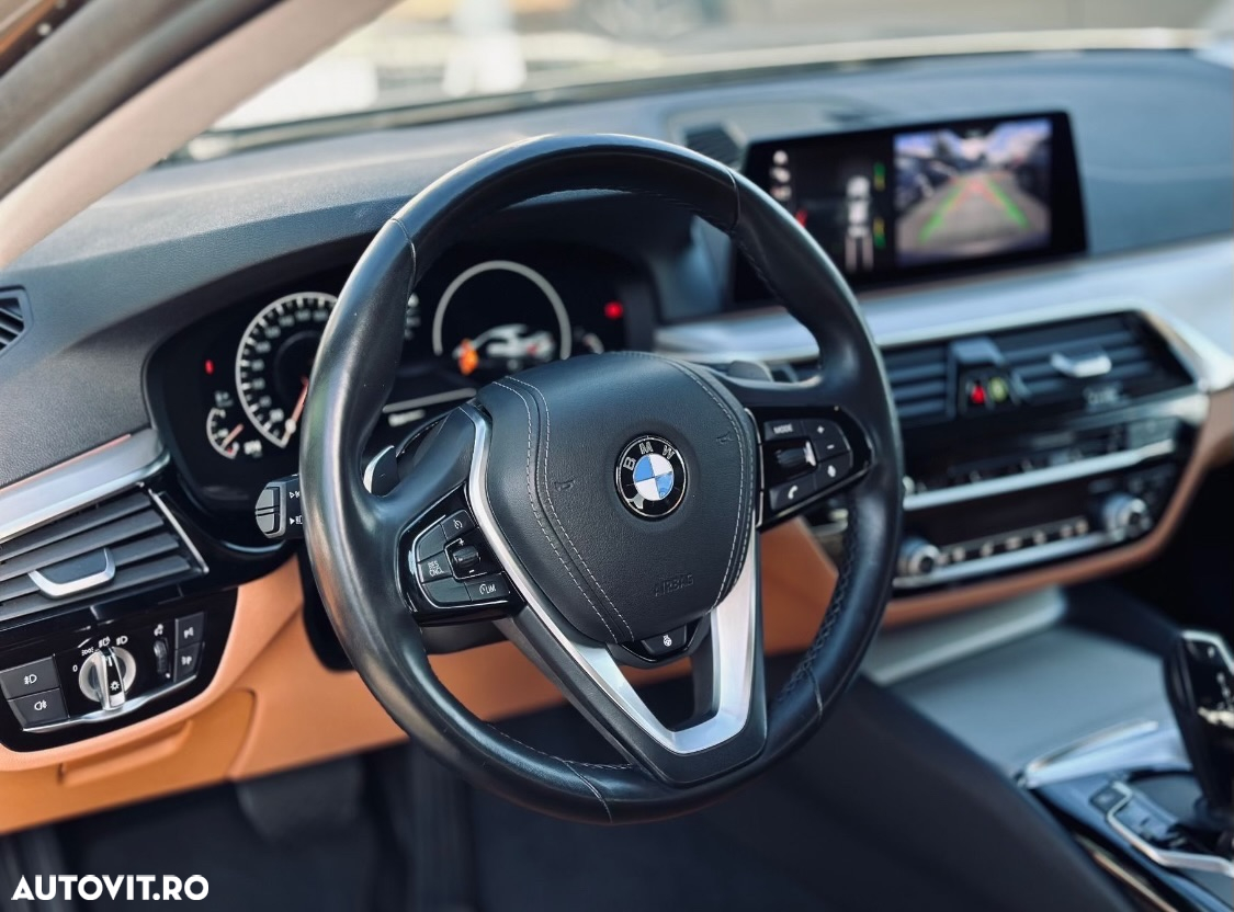 BMW Seria 5 520d xDrive AT - 18