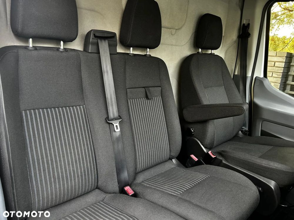 Ford Transit - 20