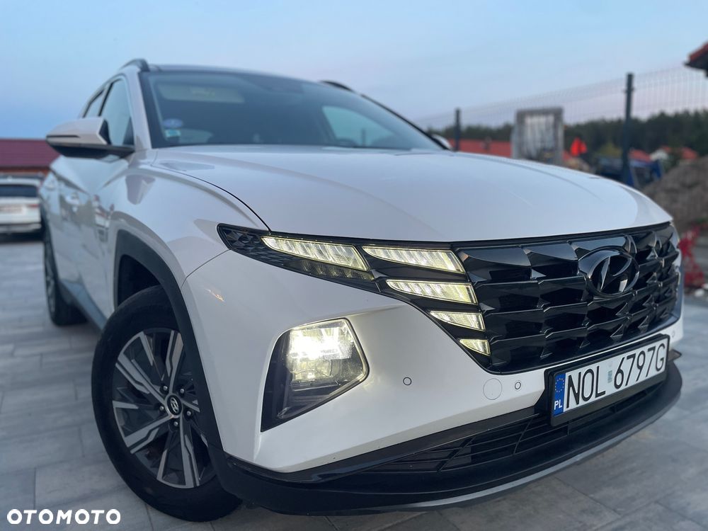 Hyundai Tucson 1.6 T-GDi HEV Executive 2WD - 24