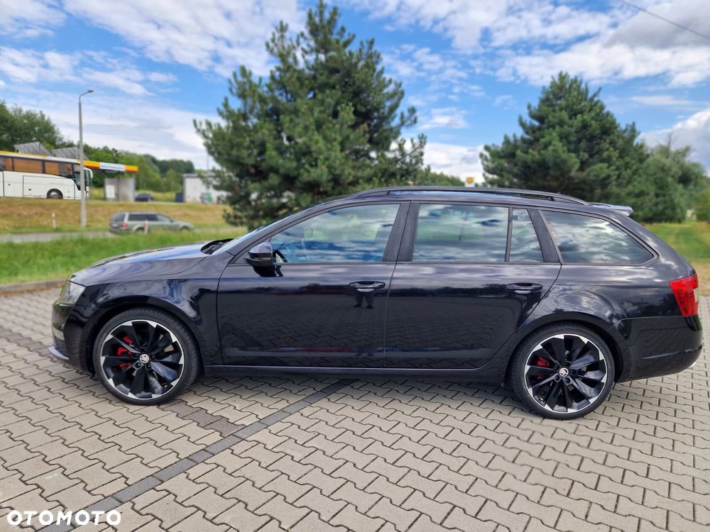 Skoda Octavia 2.0 TDI DSG RS - 13