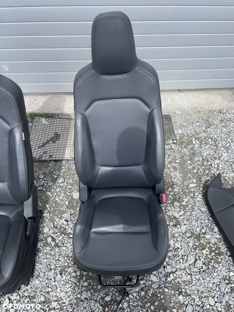 Fotele komplet Dacia Spring - 7
