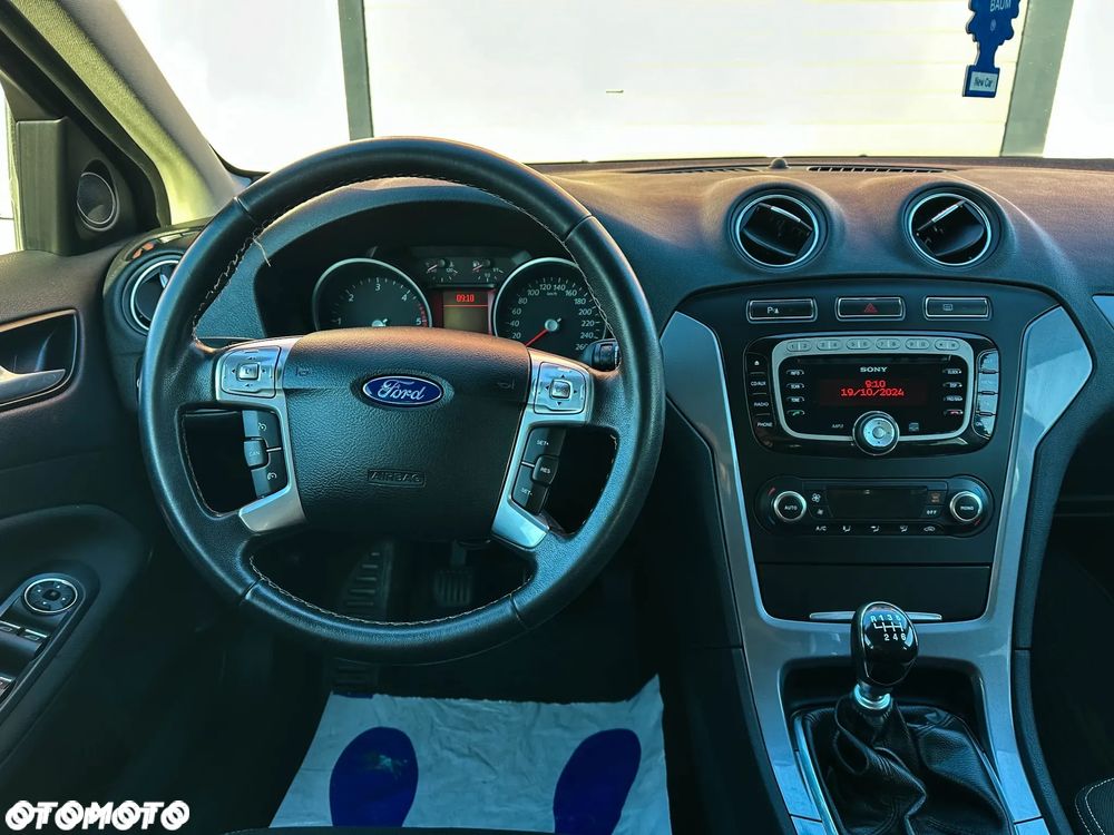 Ford Mondeo - 24
