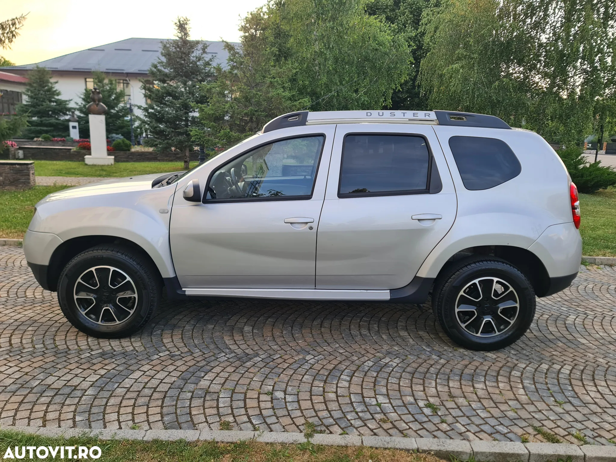Dacia Duster dCi 110 FAP 4x4 Prestige - 3