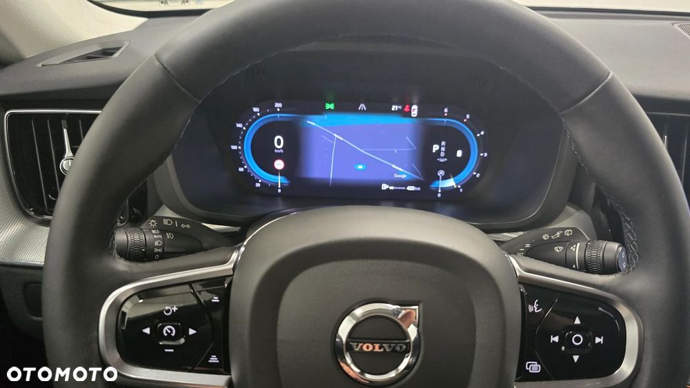 Volvo XC 60 B4 D AWD Plus Dark - 27