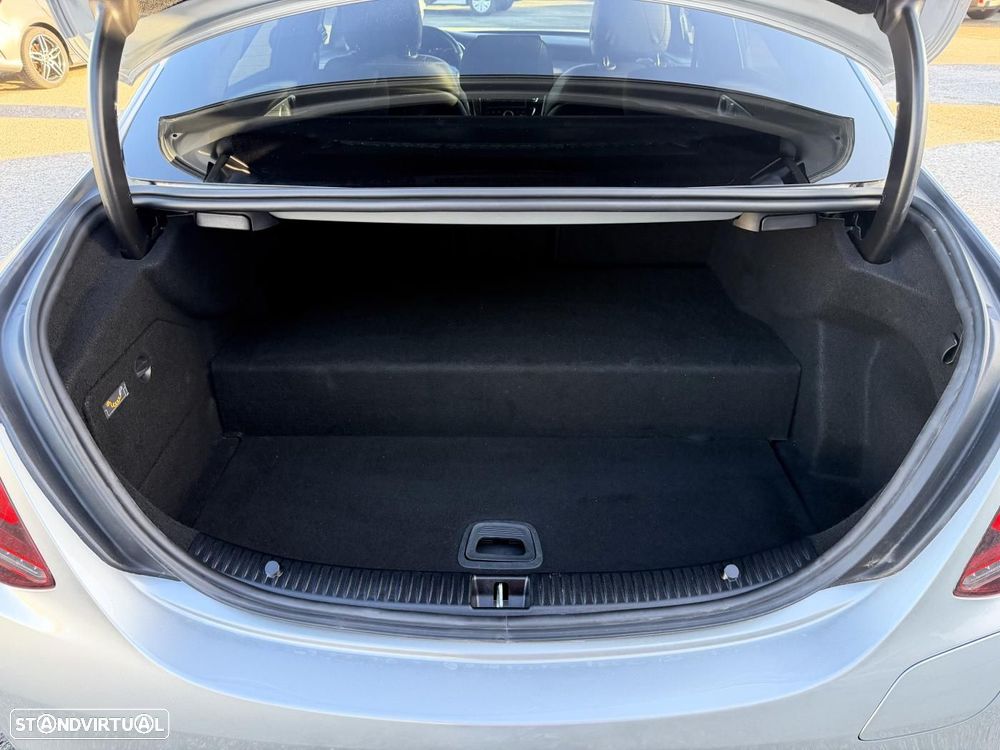 Mercedes-Benz C 300 - 33