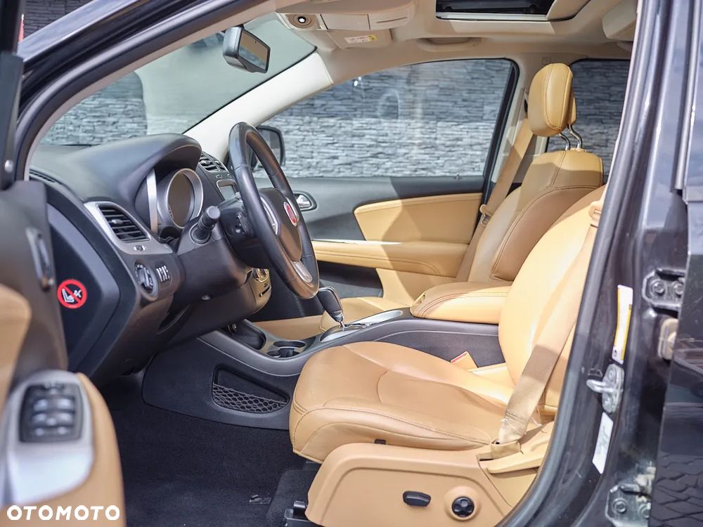 Fiat Freemont 2.0 Multijet Black Code AWD - 24