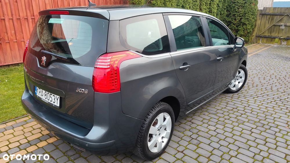 Peugeot 5008 HDI FAP 115 Allure - 17