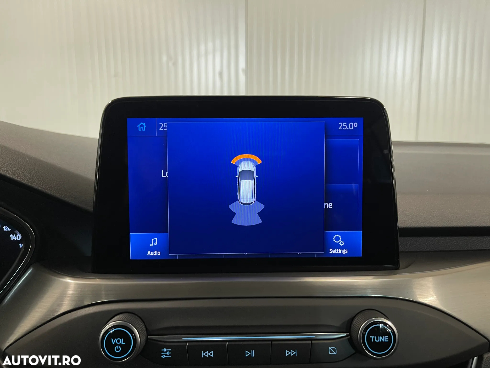 Ford Focus Turnier 2.0 EcoBlue Start-Stopp-System Aut. TITANIUM - 13