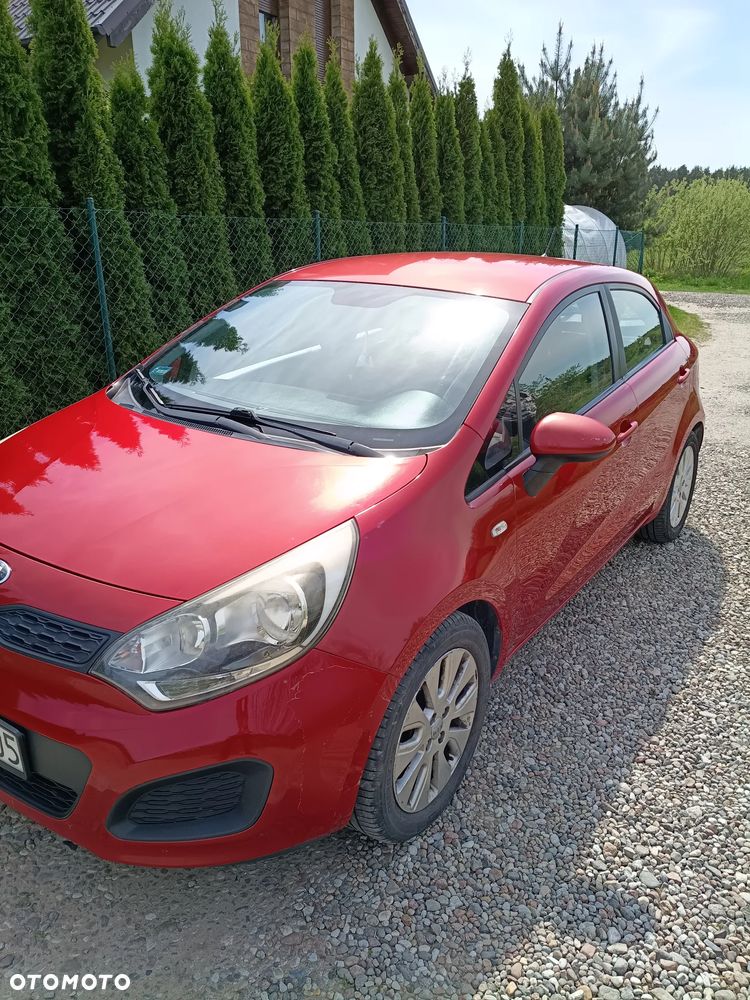 Kia Rio - 6