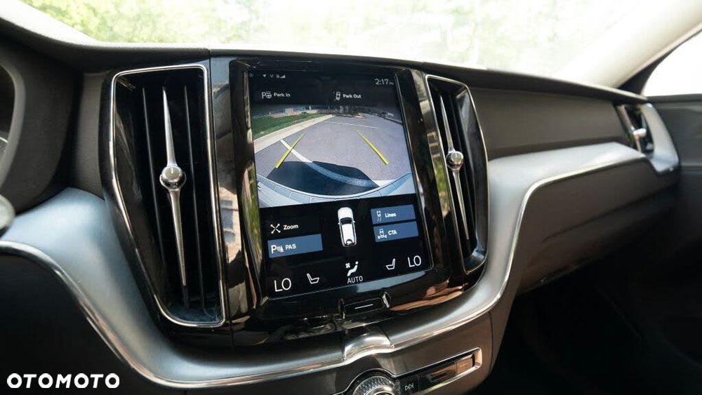 Volvo XC 60 T5 AWD Geartronic Momentum - 24