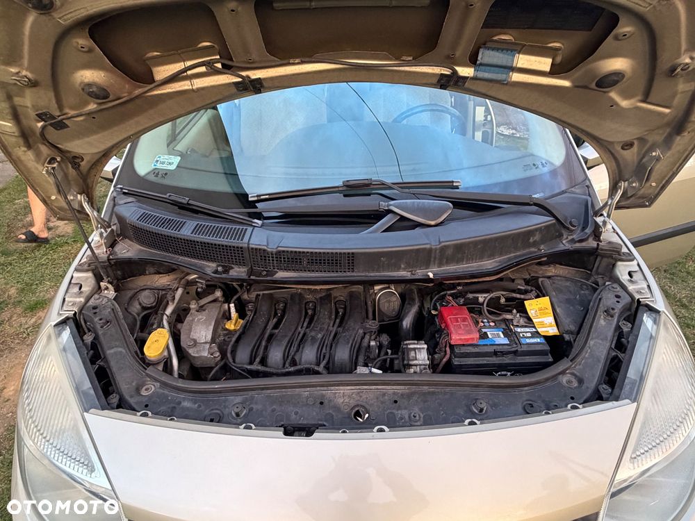 Renault Scenic - 18