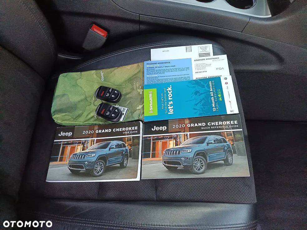 Jeep Grand Cherokee - 21