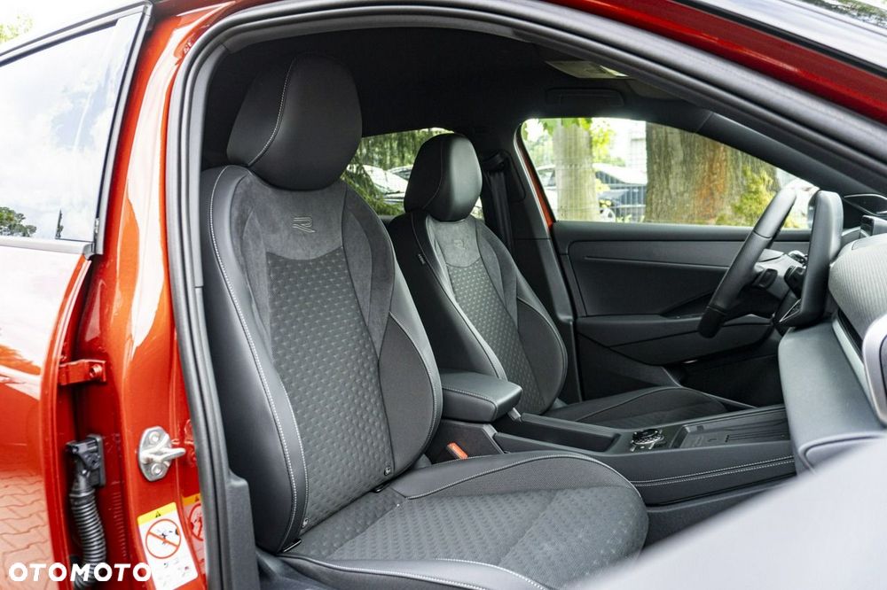 Volkswagen T-Roc - 29