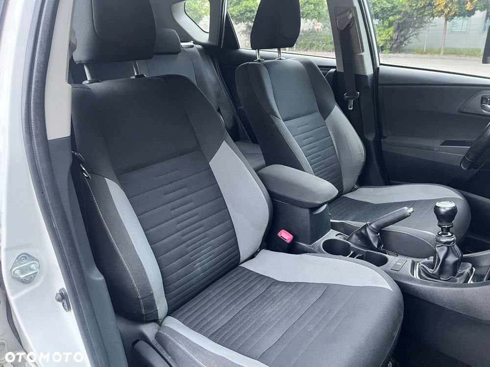 Toyota Auris 1.4 D-4D Premium - 15