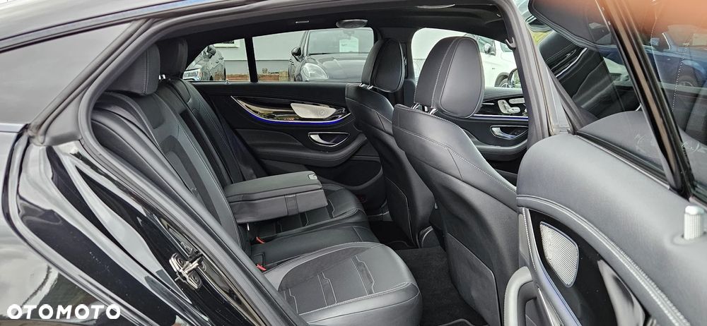 Mercedes-Benz AMG GT 43 4-Matic+ - 13