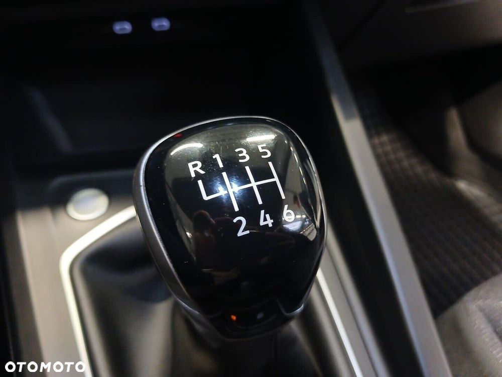 Volkswagen Golf 2.0 TDI Life - 14