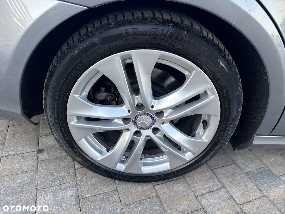 Mercedes-Benz Klasa E 350 4Matic 7G-TRONIC Avantgarde - 26