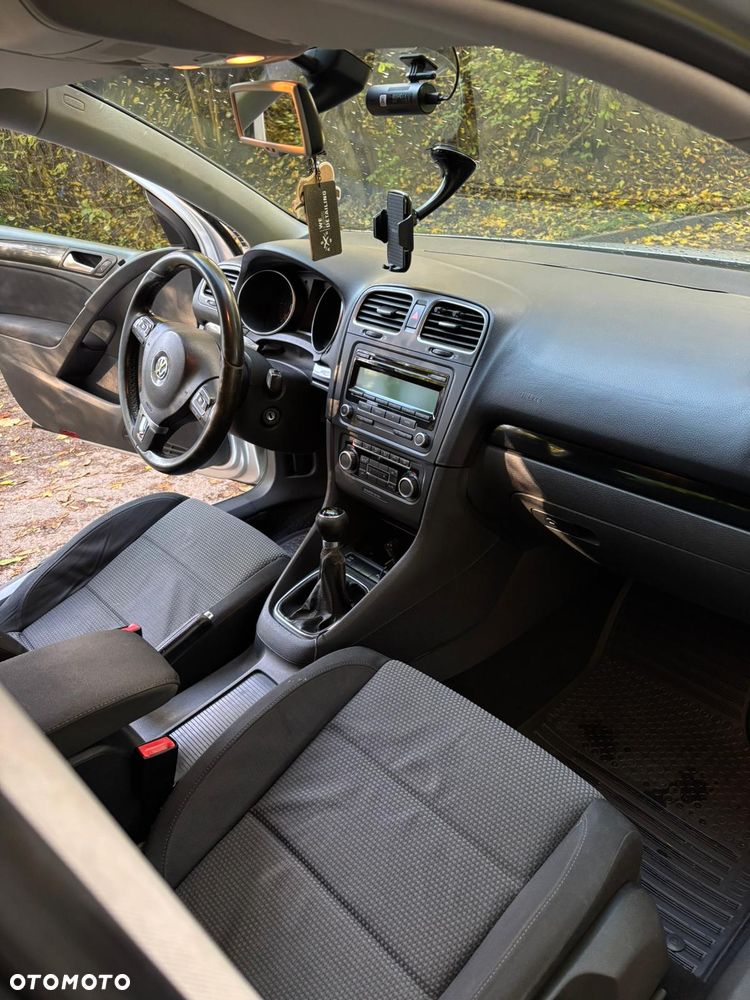 Volkswagen Golf - 2