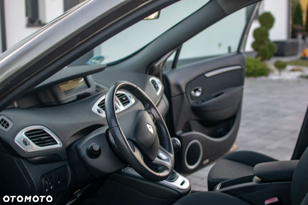 Renault Scenic - 38