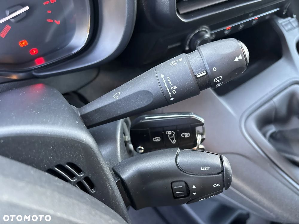 Toyota Proace City Verso 1.5 D-4D Business - 21